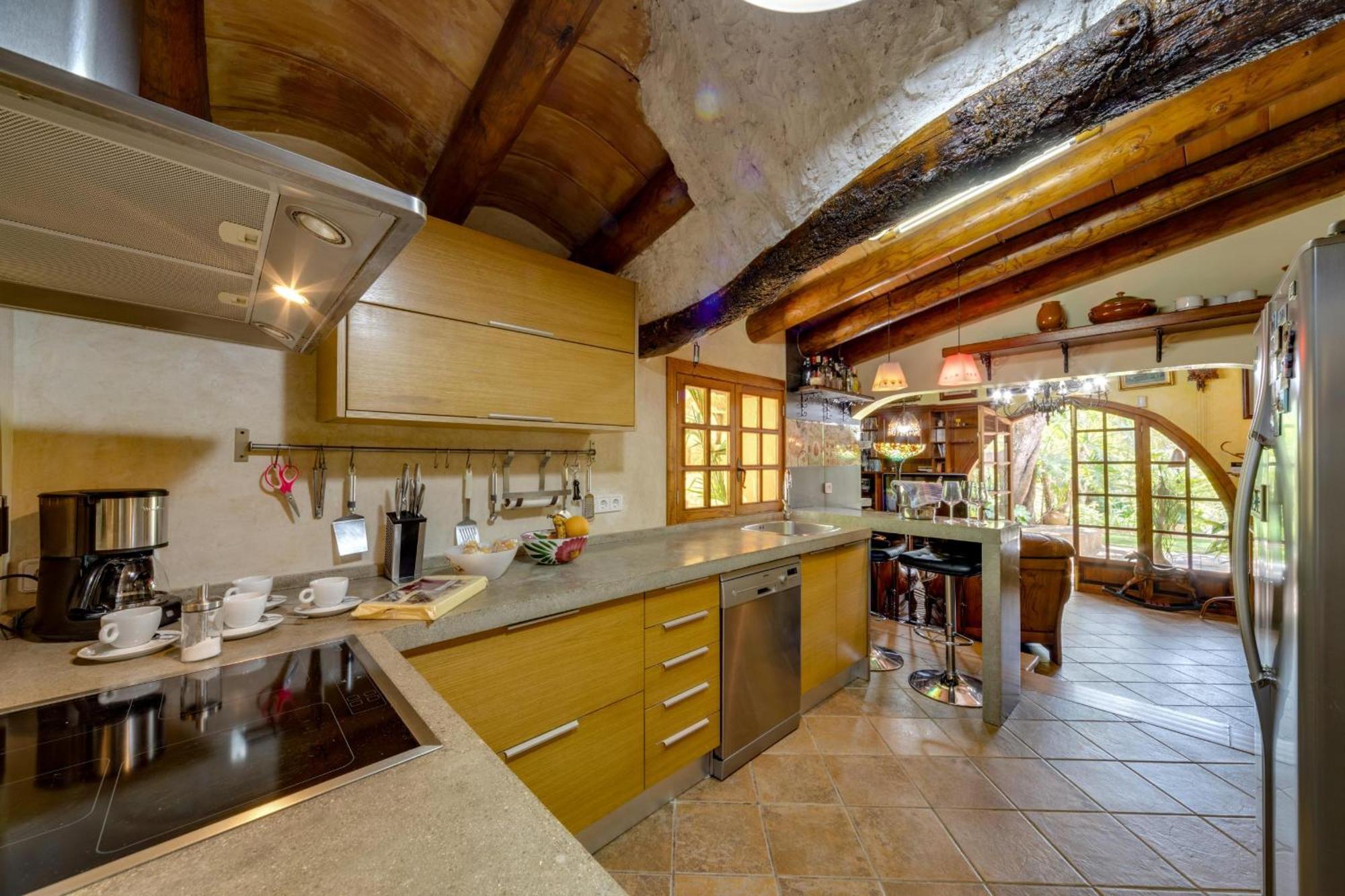 Yourhouse Es Pou De Son Vent